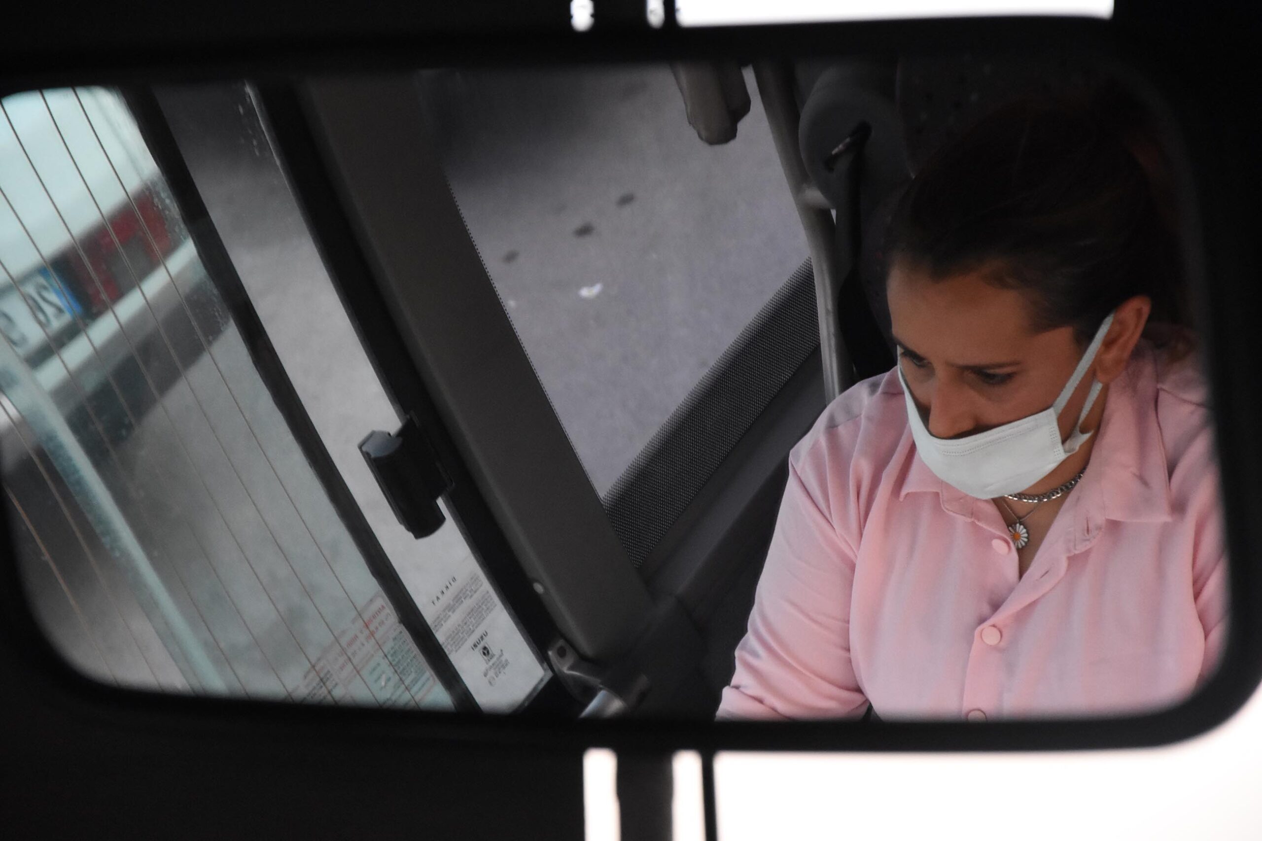 Kütahya’nın ilk kadın halk otobüsü şoförü oldu