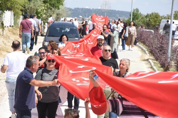 En uzun Türk Bayrağı açıldı! Dünya rekoru artık Kütahya’nın