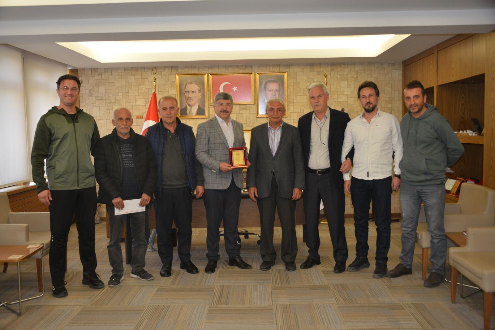 Gediz’de amatör spor kulüplerine maddi destek