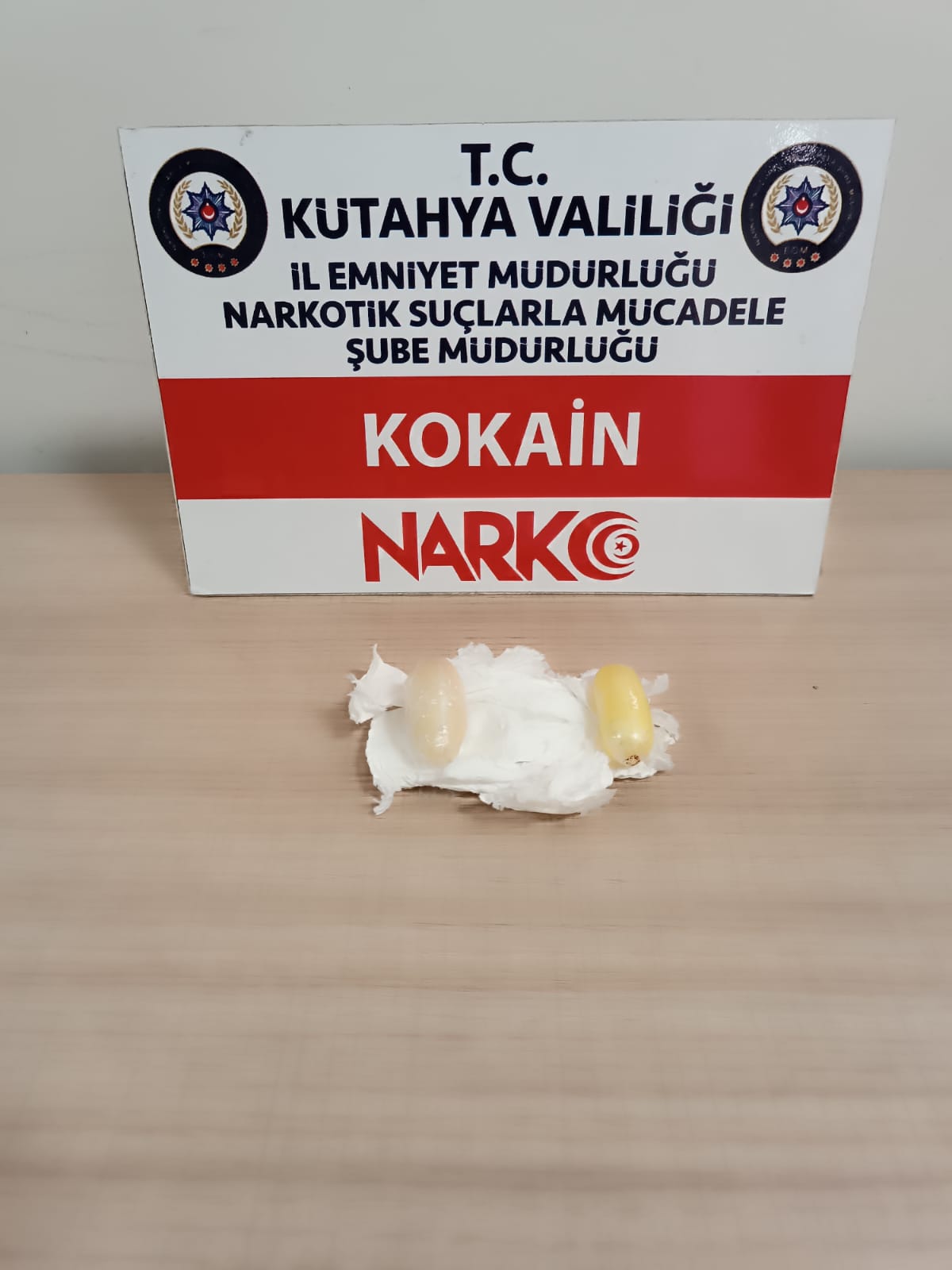 Şüpheli araçtan kokain ele geçirildi