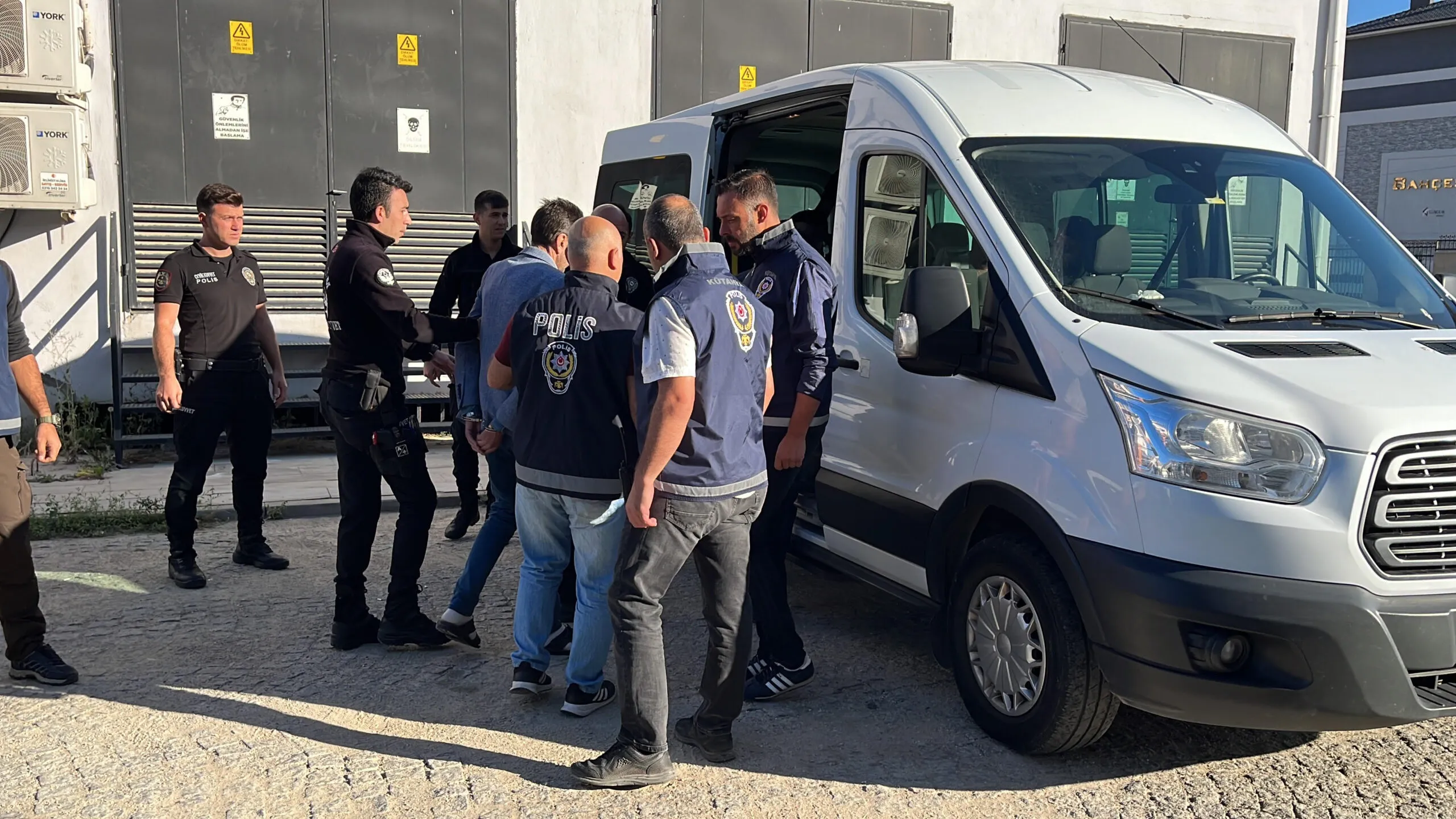 Asayiş ekipleri suçlulara göz açtırmadı! 22 kişi tutuklandı
