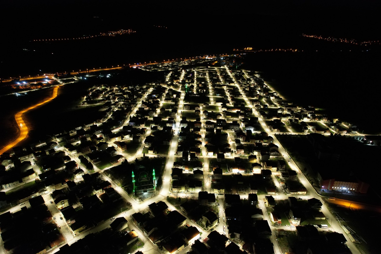 Gediz’de enerji hatları yer altına alındı