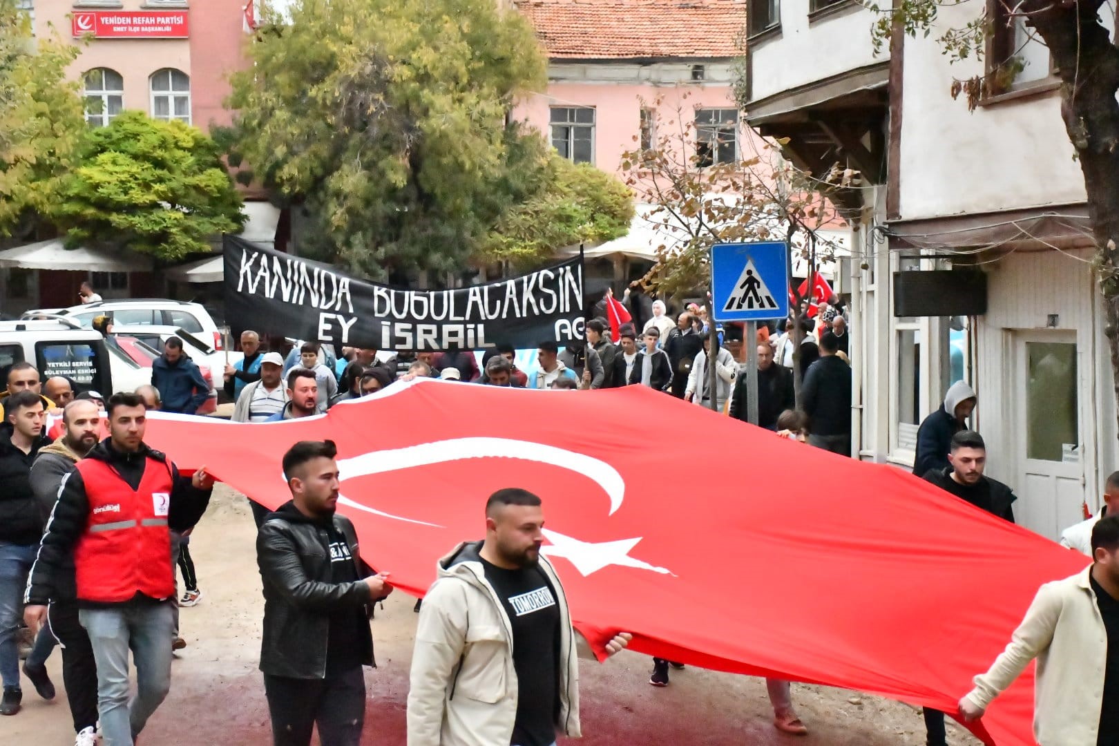 Emetliler Filistin için gıyabi cenaze namazı kıldı