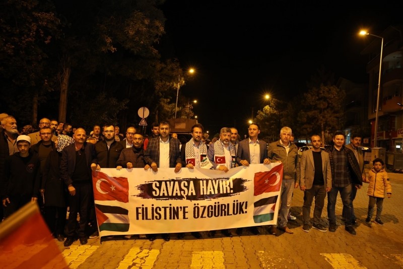 Gediz’de Filistin’e destek yürüyüşü