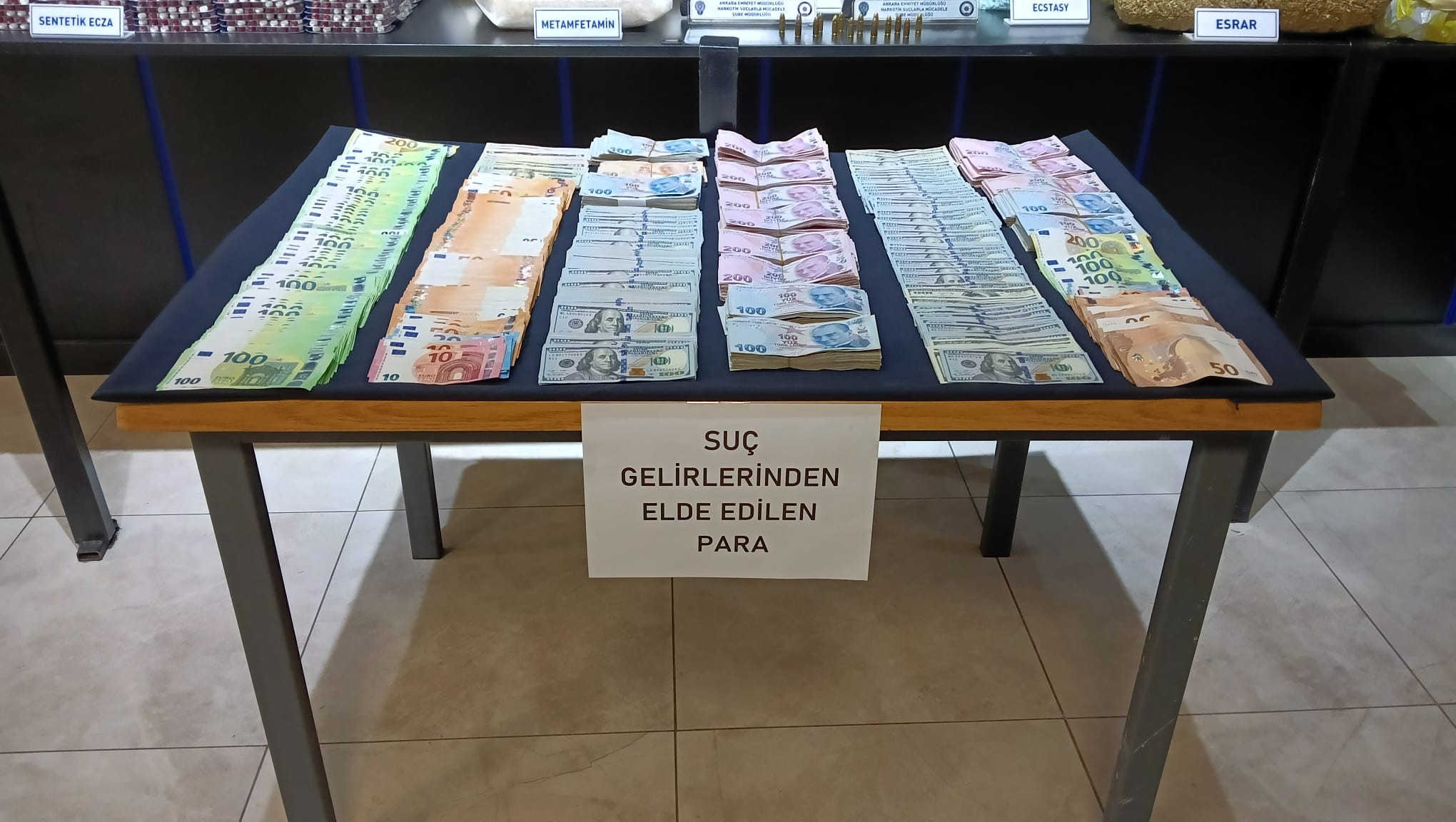 Uyuşturucu şebekesi çökertildi! 32 ilden biri Kütahya