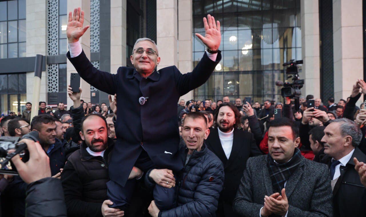 Başkan Işık’a davullu zurnalı zam teşekkürü