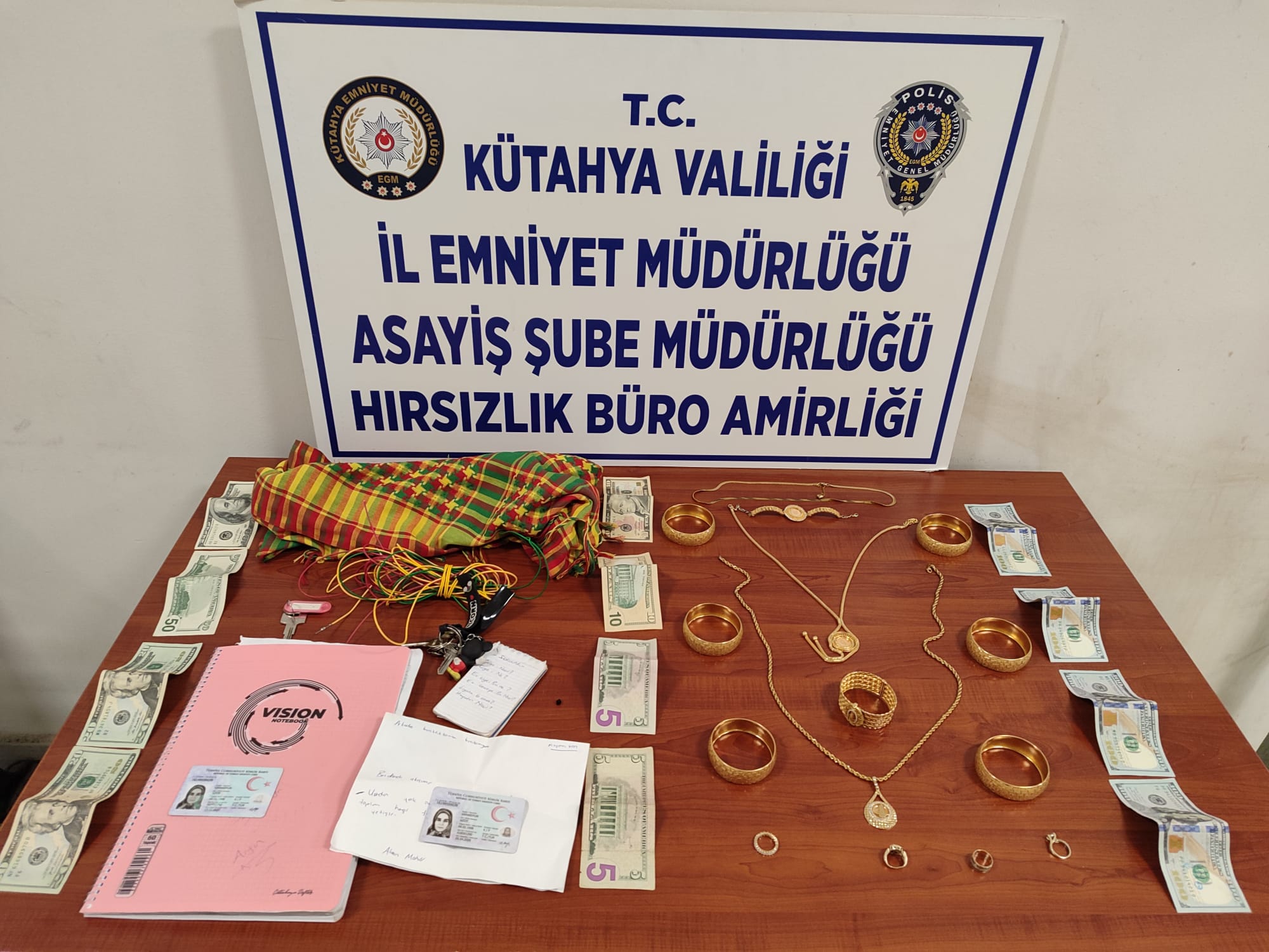 Arkadaşından çaldığı altınlarla yakalanan hırsızlık şüphelisi PKK sempatizanı çıktı