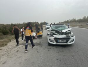 TIR’a arkadan çarpan sürücü kazayı ucuz atlattı