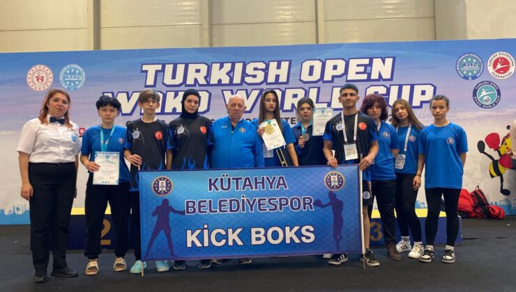 Kütahyalı Kick boksçulardan dünya derecesi