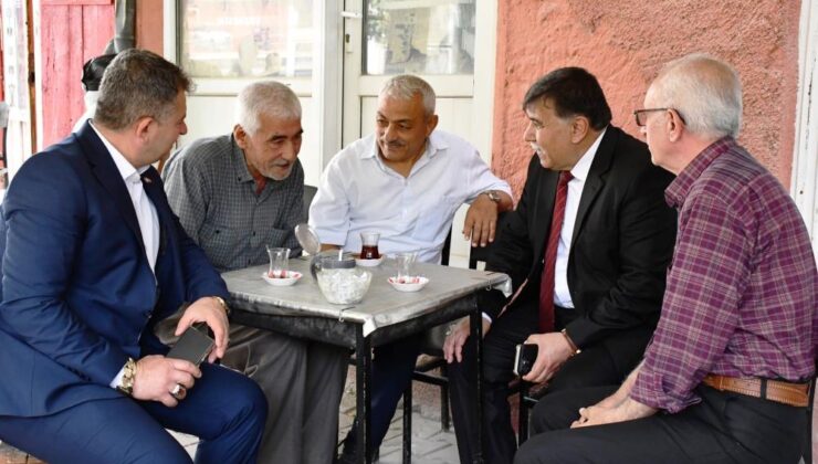 Başkan Koca vatandaşı dinliyor