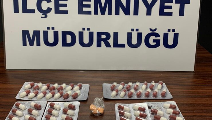 Polis madde bağımlısından uyuşturucu tacirlerine ulaştı! 2 tutuklama