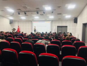 Siber ekiplerinden KSBÜ öğrencilerine seminer