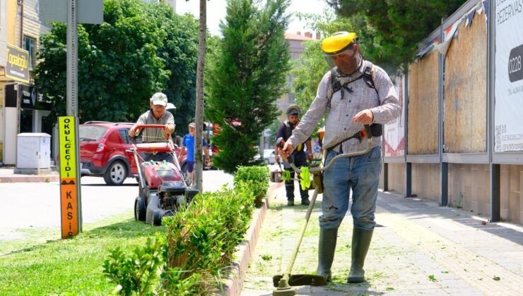 Tavşanlı caddelerinde hummalı çalışma