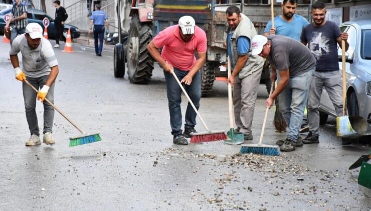 Emet’te sel sonrası temizlik ve onarım çalışması