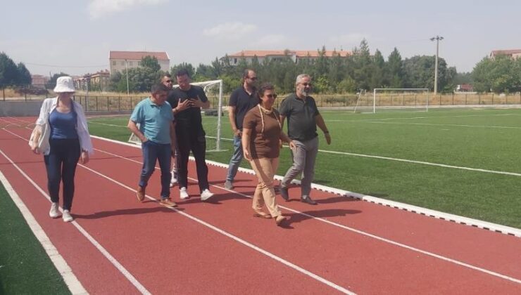 Gediz’de yenilenen spor tesisleri teslim edildi