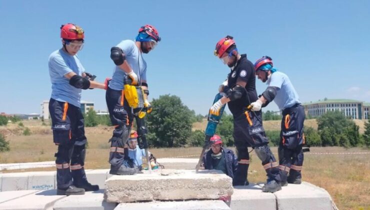 DPÜ’lü öğrenciler Türkiye’de ilki başardı