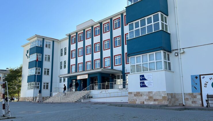 Sosyal Bilimler Lisesi’nden YKS’de büyük başarı