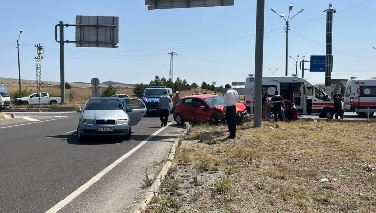 Yoncalı kavşağındaki kaza yürekleri ağza getirdi: 6 yaralı