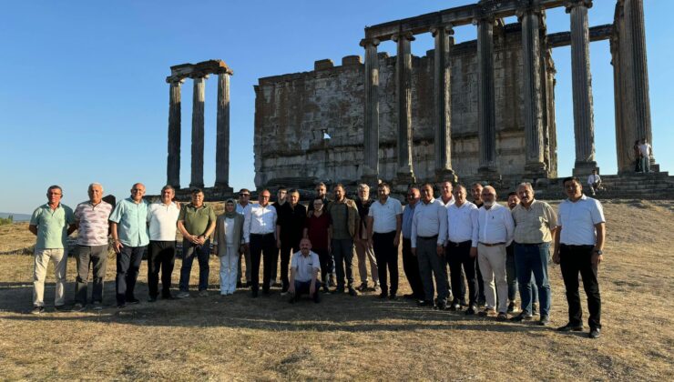 Milletvekili Erbaş ve başkanlardan Aizanoi ziyareti