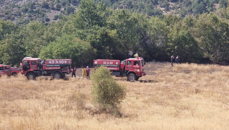 Yıldırım düşmesi sonucu çıkan yangın büyümeden söndürüldü