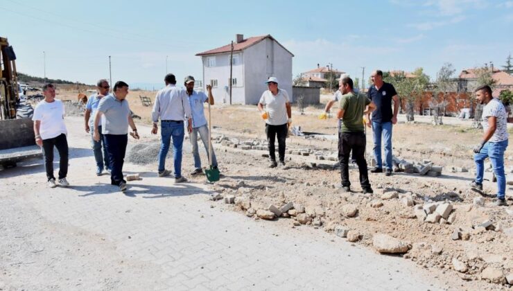 Emet Sanayi Sitesi’nde yol çalışması yapılıyor