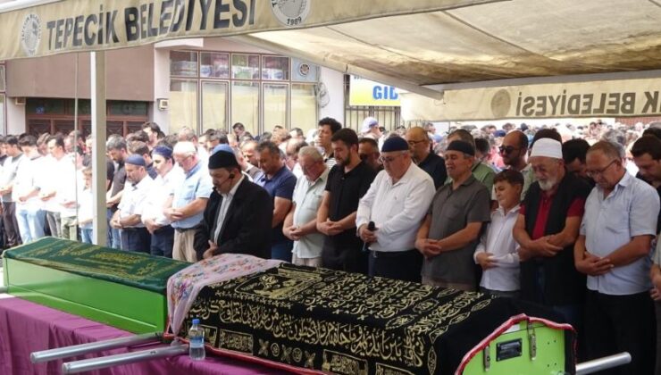 Kazada ölen genç çift gözyaşları ile toprağa verildi