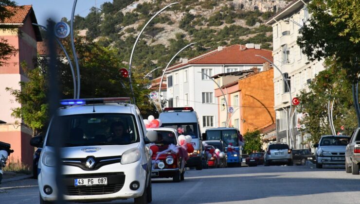 Sünnet şöleni konvoyunda keyifli anlar yaşandı