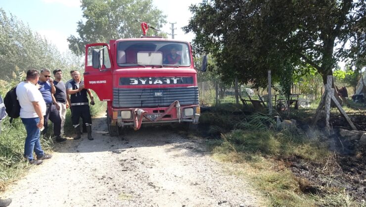 Boş arazide çıkan yangın gübre tesisine sıçramadan söndürüldü