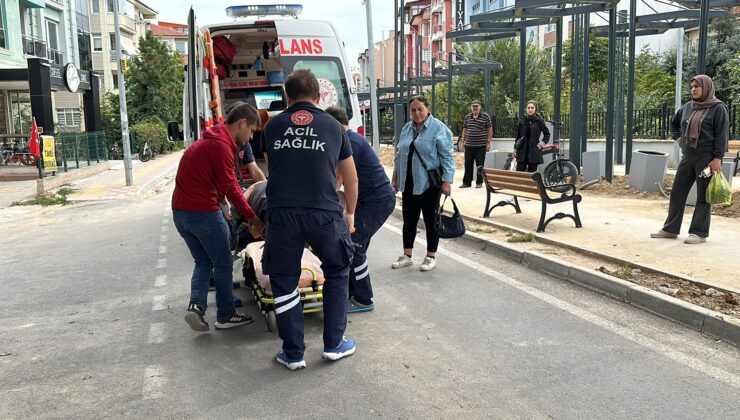 Elektrikli bisikletin çarptığı kadın hastaneye kaldırıldı