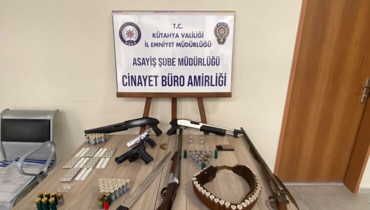 Sosyal medyada silahla poz verdiler! Kütahya polisi geçit vermedi