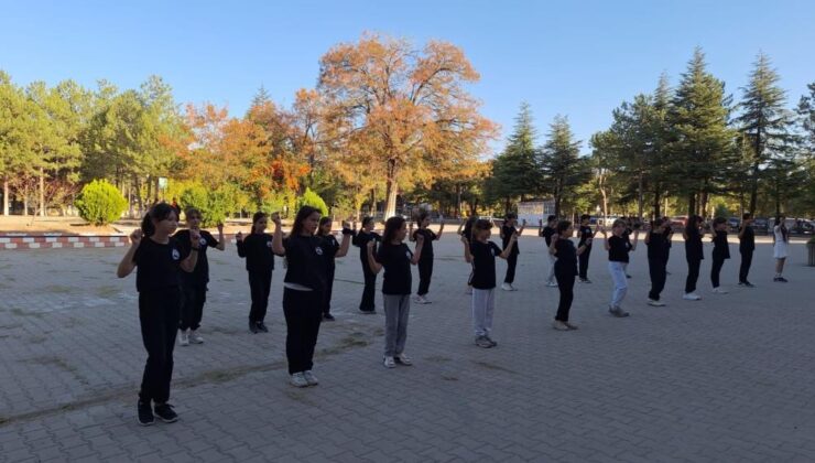 Gedizli gençler spora kazandırılıyor