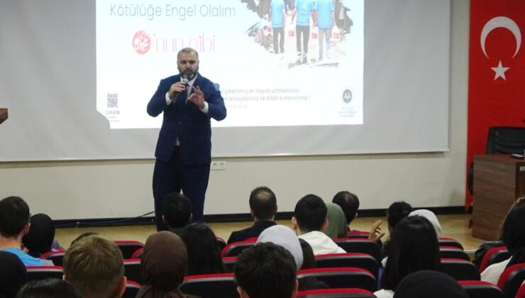 Üniversite öğrencileri için manevi program