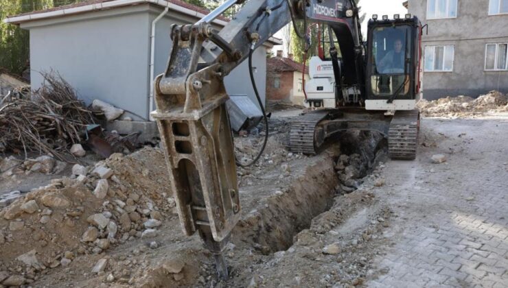 Andız Mahallesi’nin içme suyu hattı yenileniyor