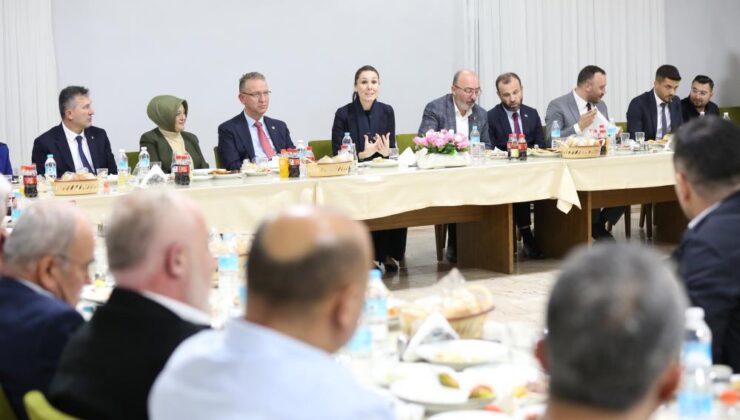Hızlı tren, otoban ve tünel projeleri hakkında beklentiler konuşuldu