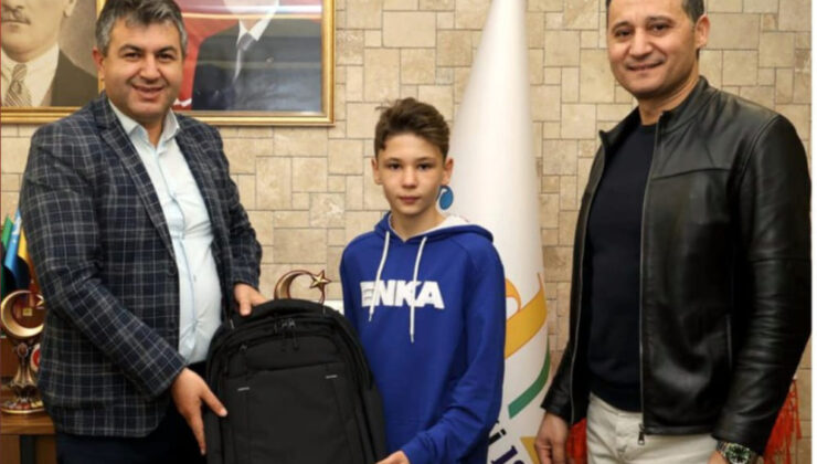 Başkan Akel’den genç sporculara tebrik