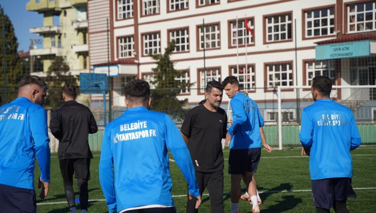 Mavi-lacivertliler galibiyet peşinde