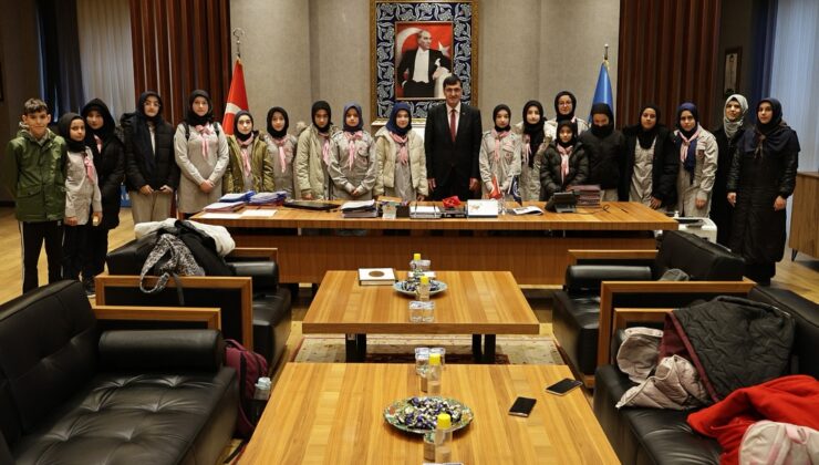 Başkan Kahveci; ‘Genç bireylerin fikirleri bizim için çok kıymetli’