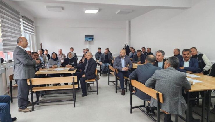 Okul müdürleri eğitimde buluştu