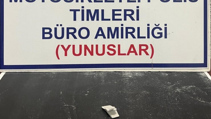 Uyuşturucu cep telefonu kılıfından çıktı