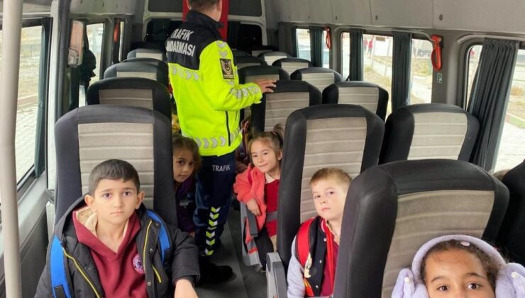 Jandarmadan öğrencilere trafik güvenliği eğitimi