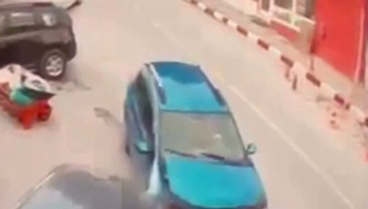 Kaza anı kamerada: Yaya ölümden son anda kurtuldu