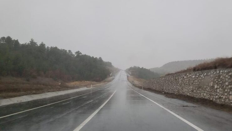 Domaniç-Tavşanlı yolu daha güvenli hale geldi