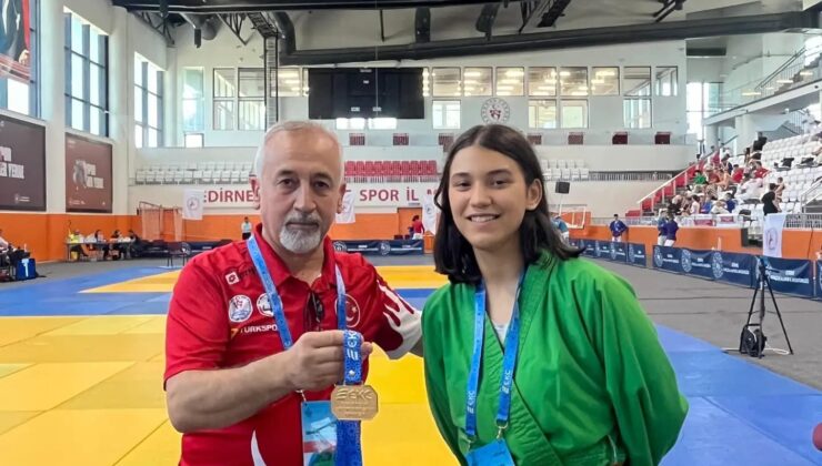 Kütahyalı sporcu Melis dünya şampiyonasında