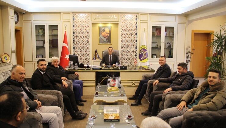 Tavşanlı Belediyesi’nden esnaflarla kira sözleşmesi