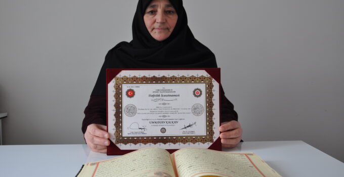 Hafızlık hayali gerçek oldu! 63 yaşında icazet belgesi aldı