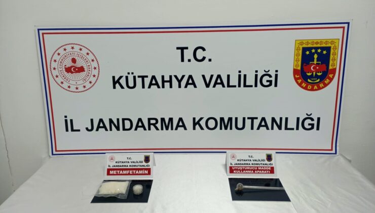 Jandarmadan uyuşturucu operasyonu: 3 gözaltı