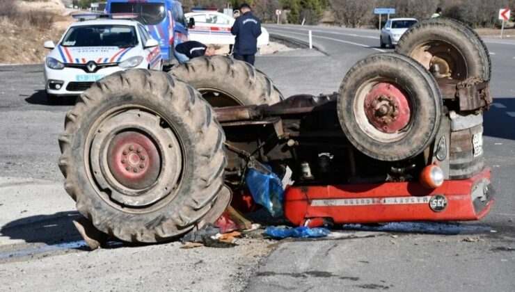 Kamyonetle çarpışan traktör takla attı: 1 yaralı