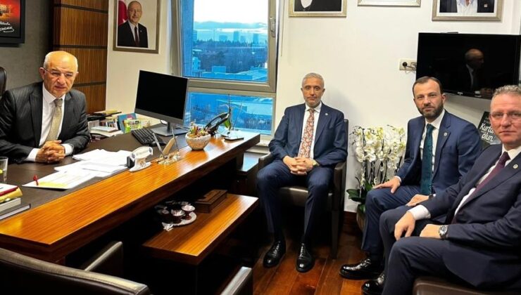 AK Parti’li vekillerden Kasap’a taziye ziyareti
