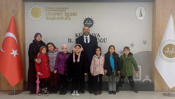 Biriktirdikleri harçlıklarını Filistinli kardeşlerine bağışladılar