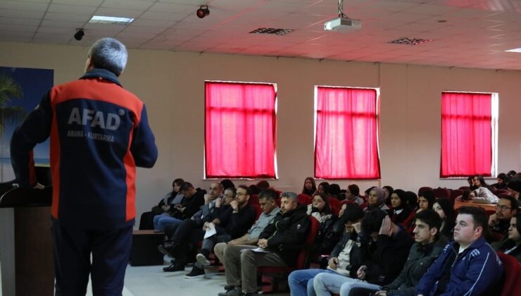 Üniversite öğrencilerine nükleer tehditlere karşı eğitim verildi